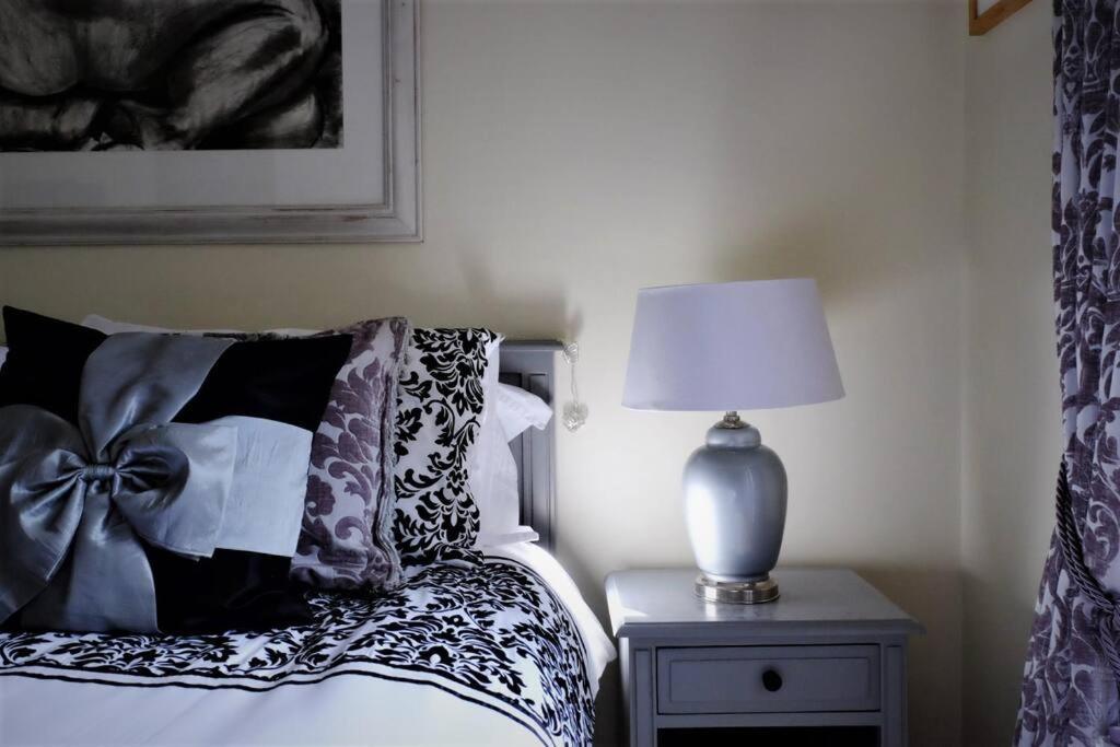 Loch Lomond Unique Selfcontained Bed+Bathroom Alexandria Eksteriør bilde